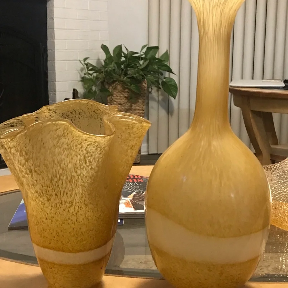 Beautiful Vases - Picture 3 of 7